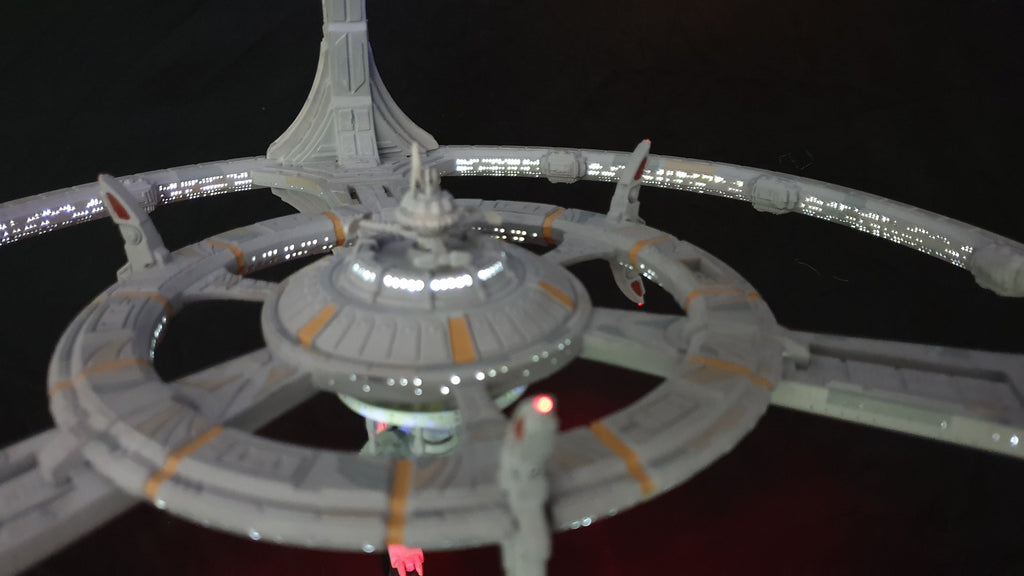 1/3500 Deep Space Nine DS9 Modell gebaut und beleuchtet in verschiedenen Ausführungen