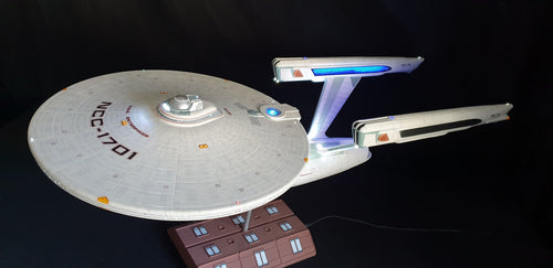 1:350 U.S.S. Enterprise NCC-1701 Refit/A Modell gebaut und beleuchtet in verschiedenen Ausführungen