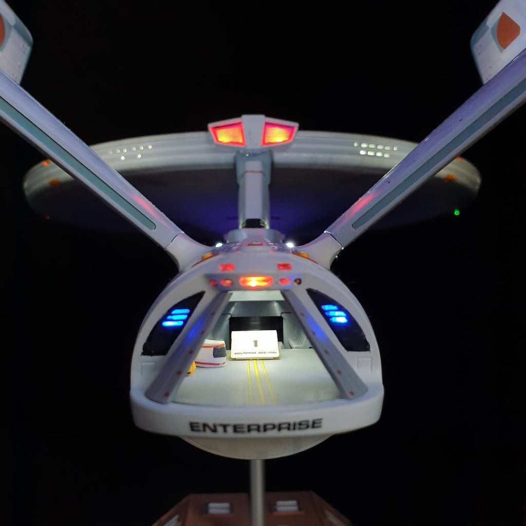 1:350 U.S.S. Enterprise NCC-1701 Refit/A Modell gebaut und beleuchtet in verschiedenen Ausführungen