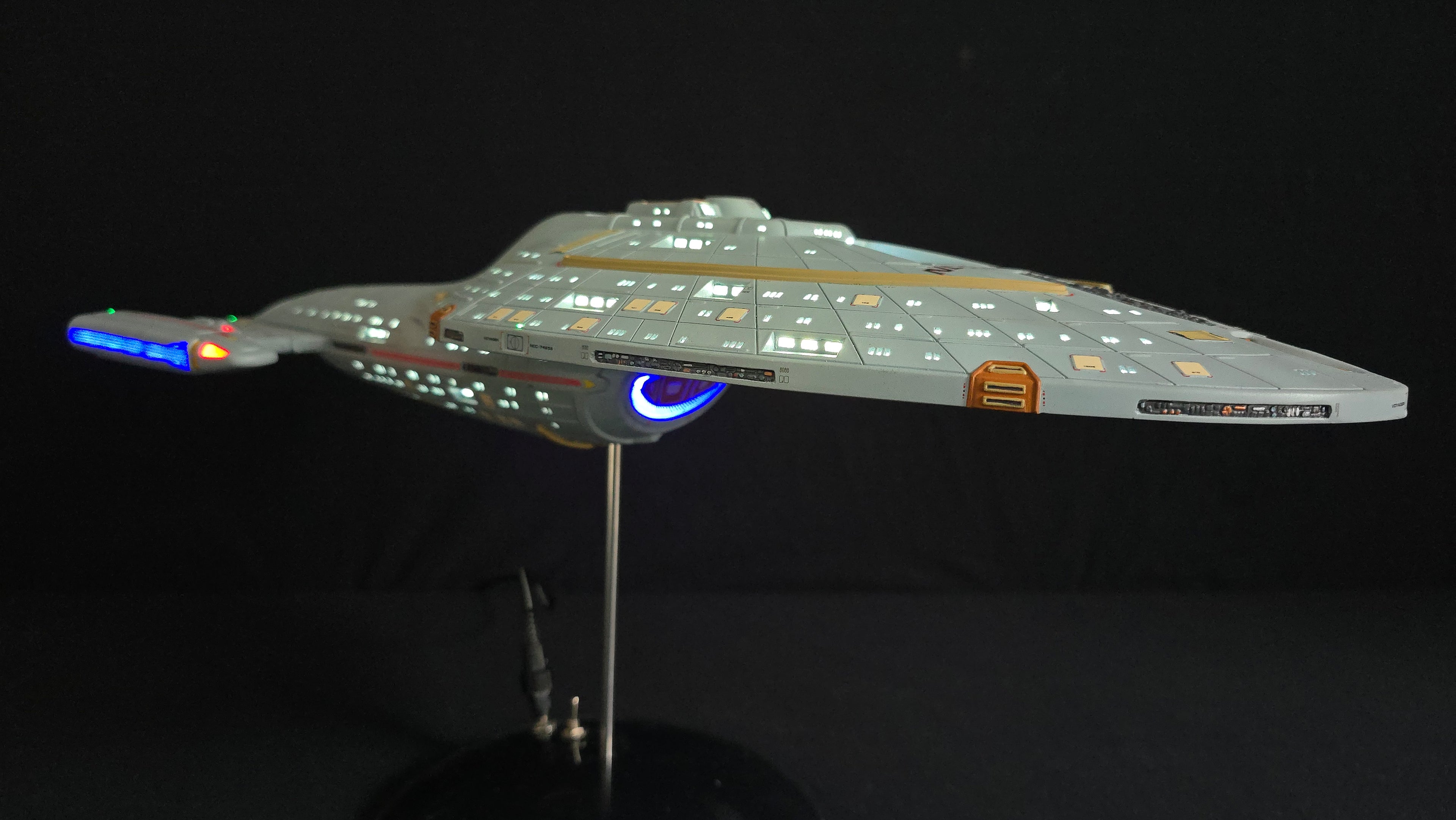 Effekt LED Beleuchtungsset - für Revell U.S.S. Voyager NCC 74656 1/670 Modellbausatz