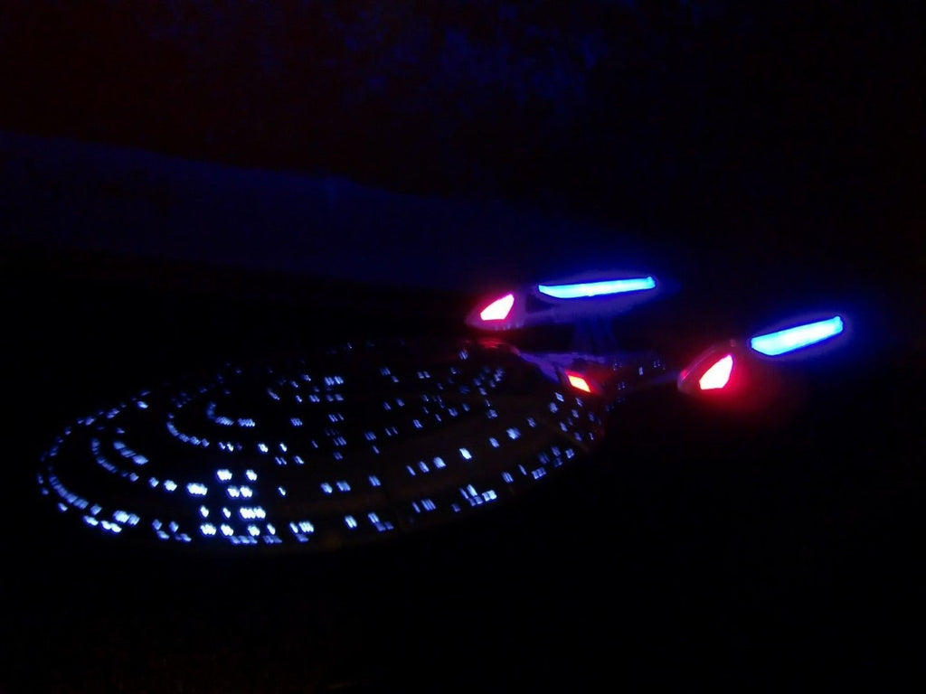 Effekt LED Beleuchtungsset -  für Round2 U.S.S. Enterprise NCC 1701-E 1/1400 Modelbausatz