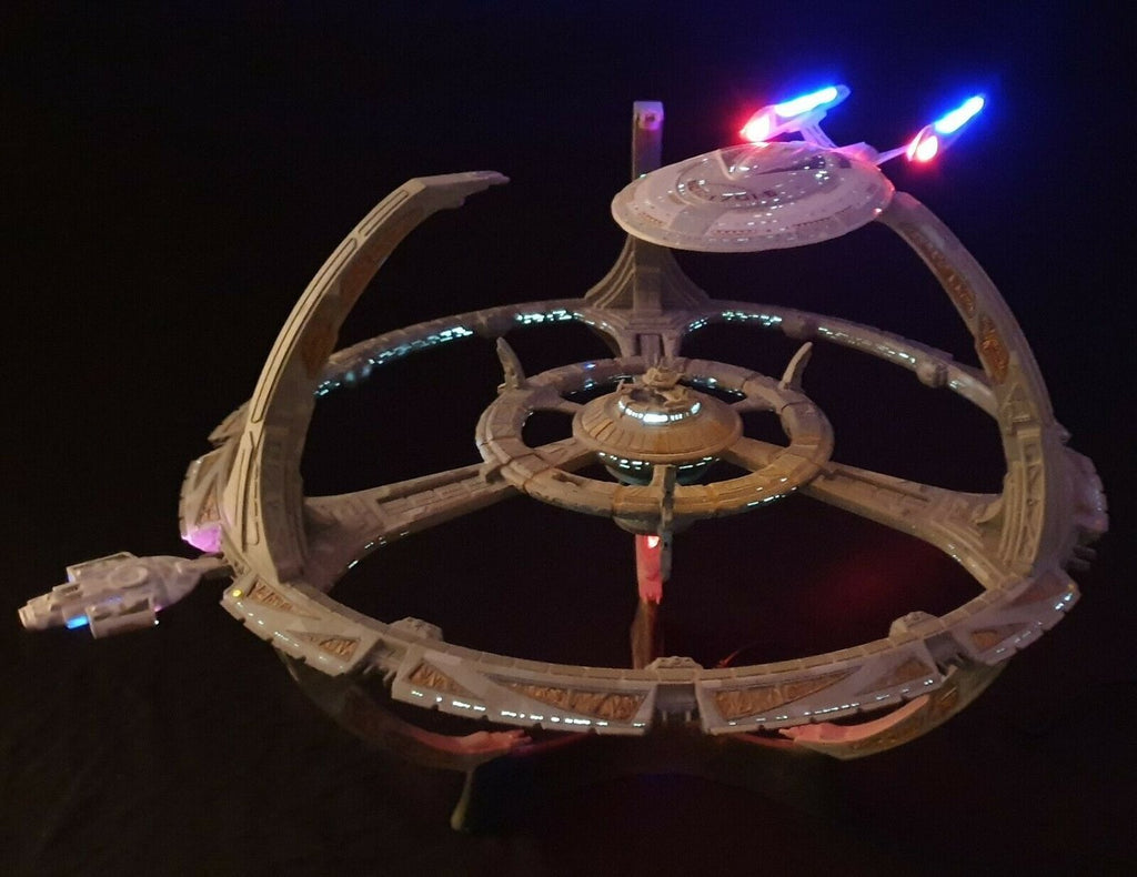 1/3500 Deep Space Nine DS9 Modell gebaut und beleuchtet in verschiedenen Ausführungen