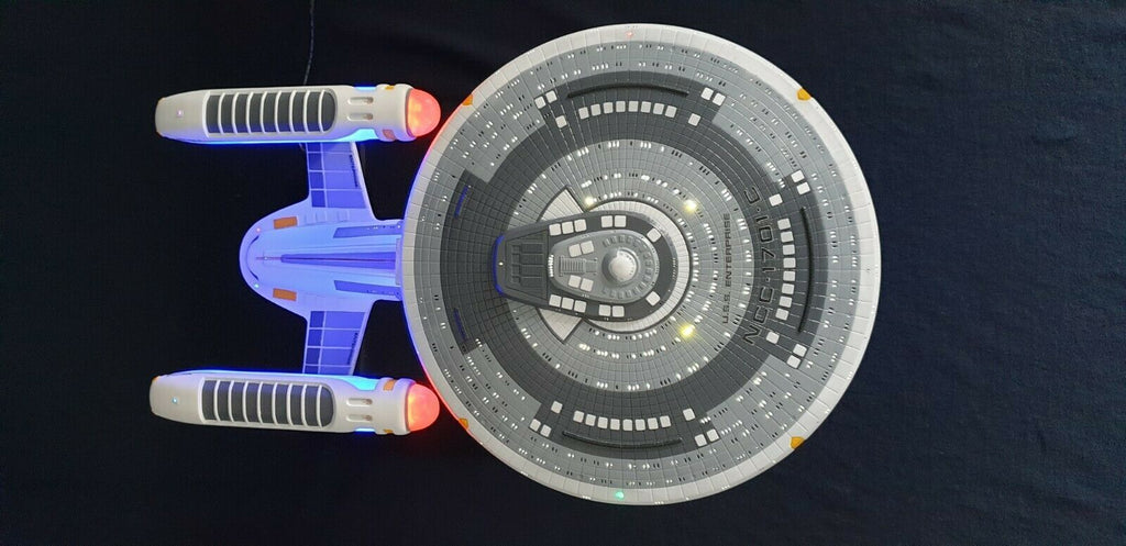 1:1400 U.S.S. Enterprise NCC-1701-C Modell gebaut und beleuchtet in verschiedenen Ausführungen